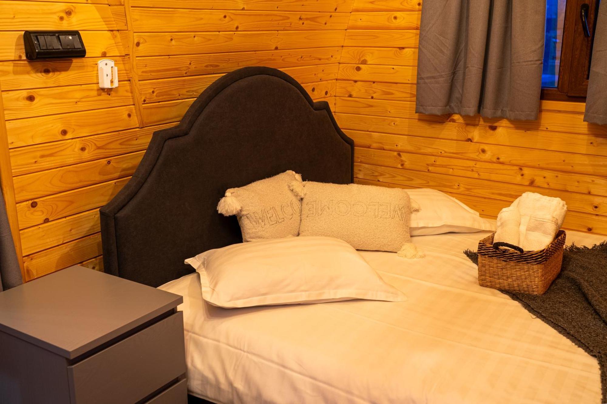 Glamp In Style Pods Resort Бран Экстерьер фото