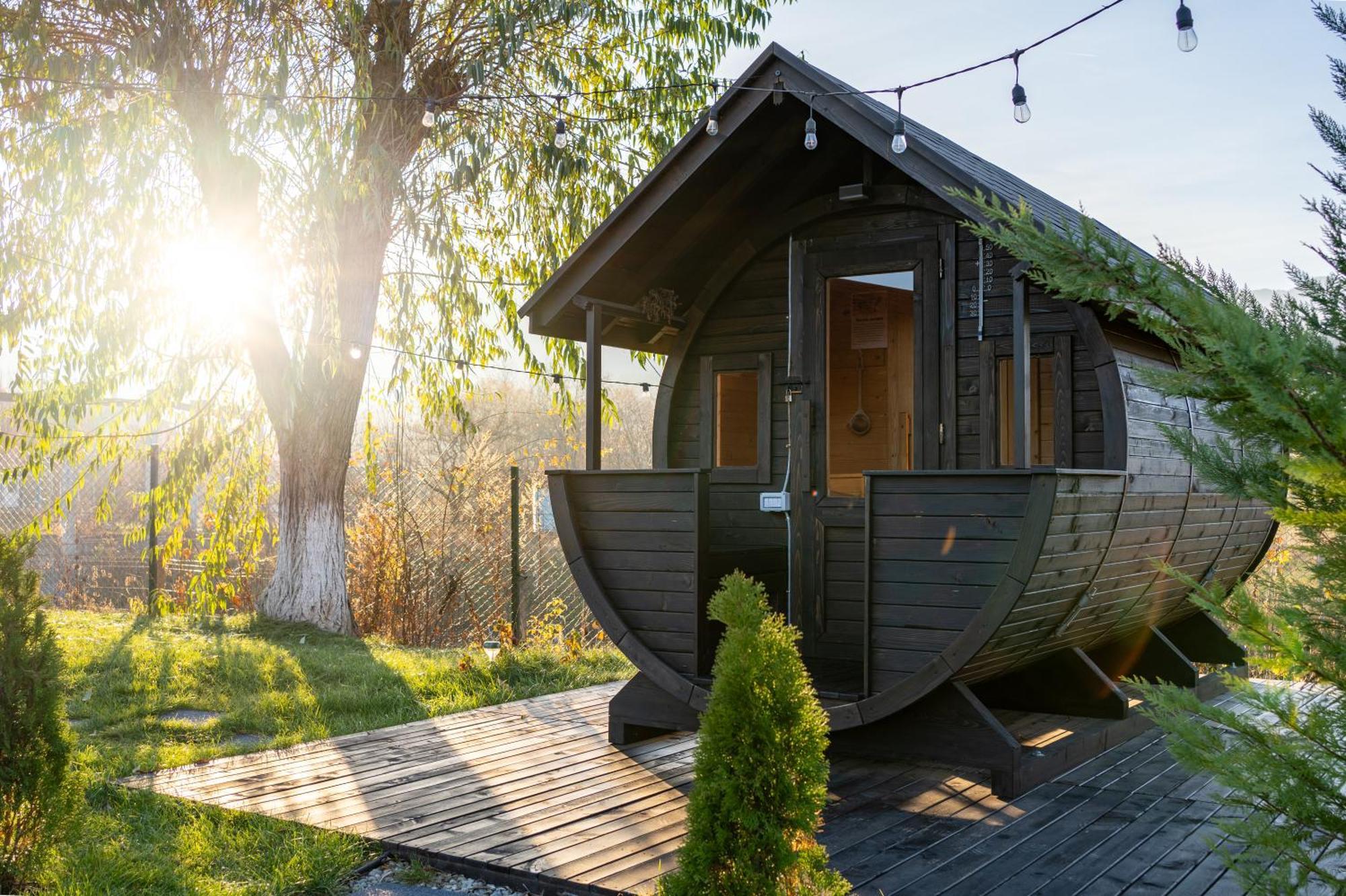 Glamp In Style Pods Resort Бран Экстерьер фото