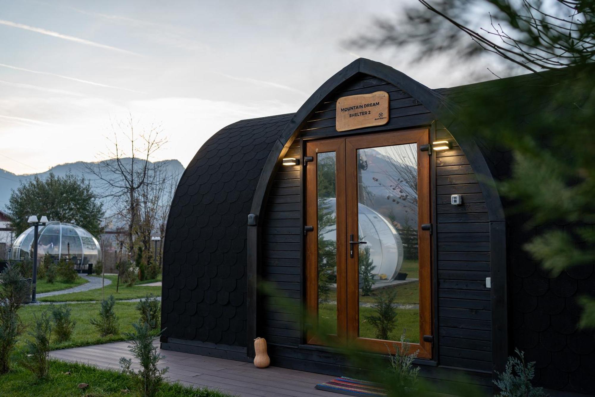 Glamp In Style Pods Resort Бран Экстерьер фото
