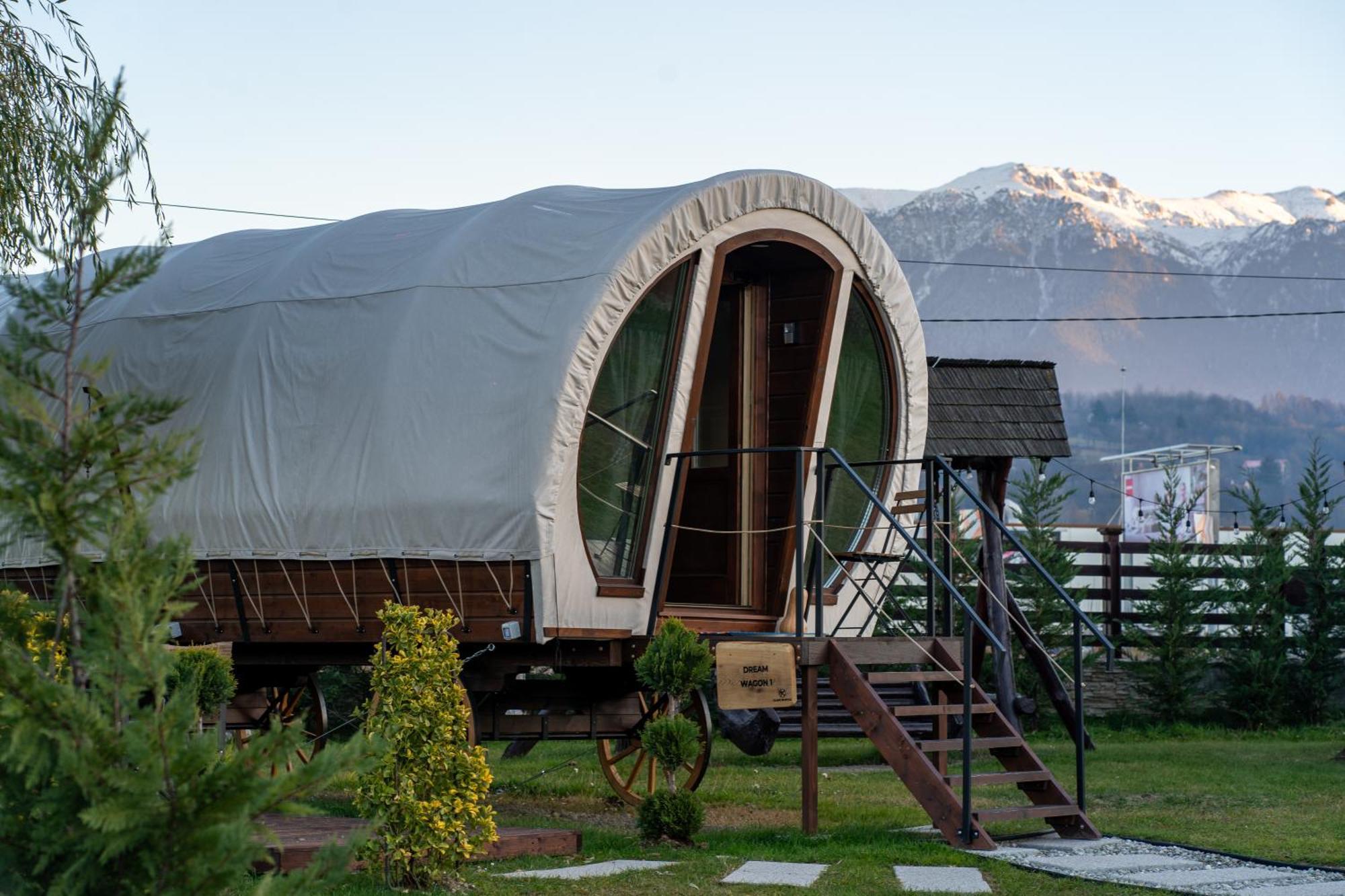 Glamp In Style Pods Resort Бран Экстерьер фото
