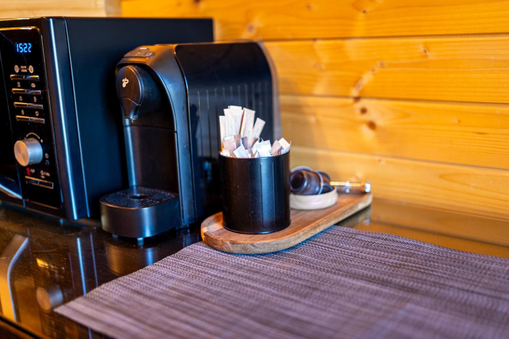 Glamp In Style Pods Resort Бран Экстерьер фото
